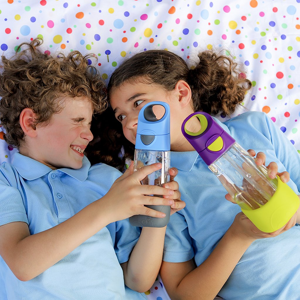 child with tritan drink bottle 600ml - blue slate - b.box for kids