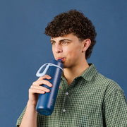 690 ml Isolierflasche mit Klappdeckel – Mitternachtsblau