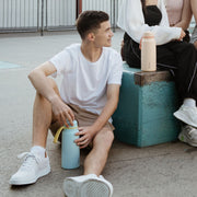 1L Isolierflasche mit Klappdeckel – pool side