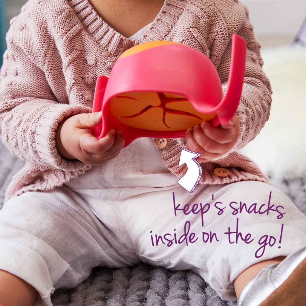 child with Bowl + straw - passion splash - b.box for kids