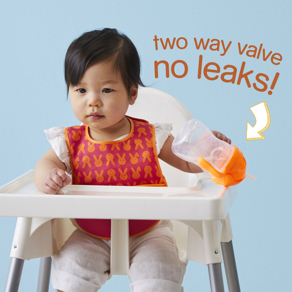 child with sippy cup - raspberry - b.box for kids