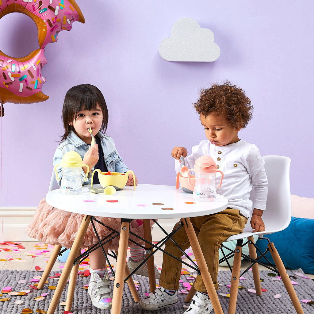 children with Bowl + straw - banana split - b.box for kids