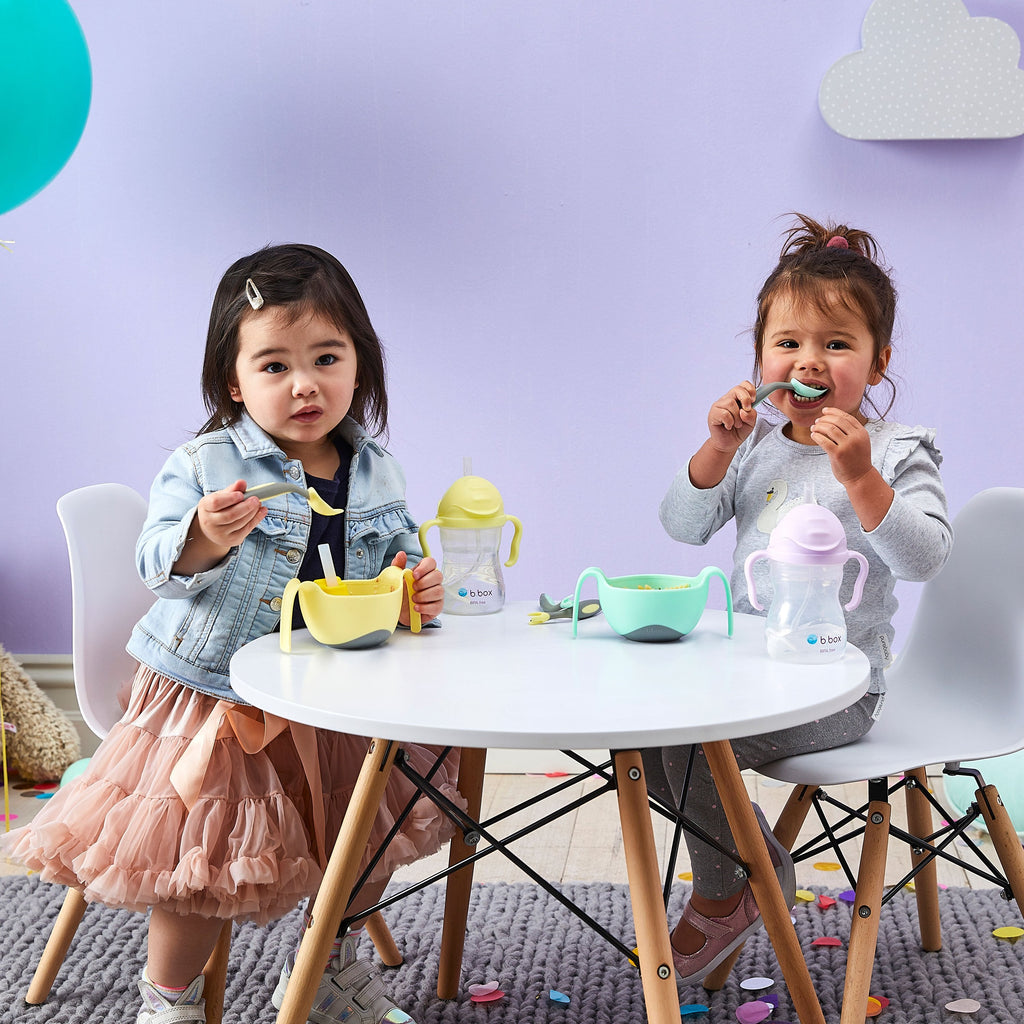 children with gelato sippy cup - boysenberry - b.box for kids