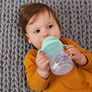 child with gelato sippy cup - pistachio - b.box for kids