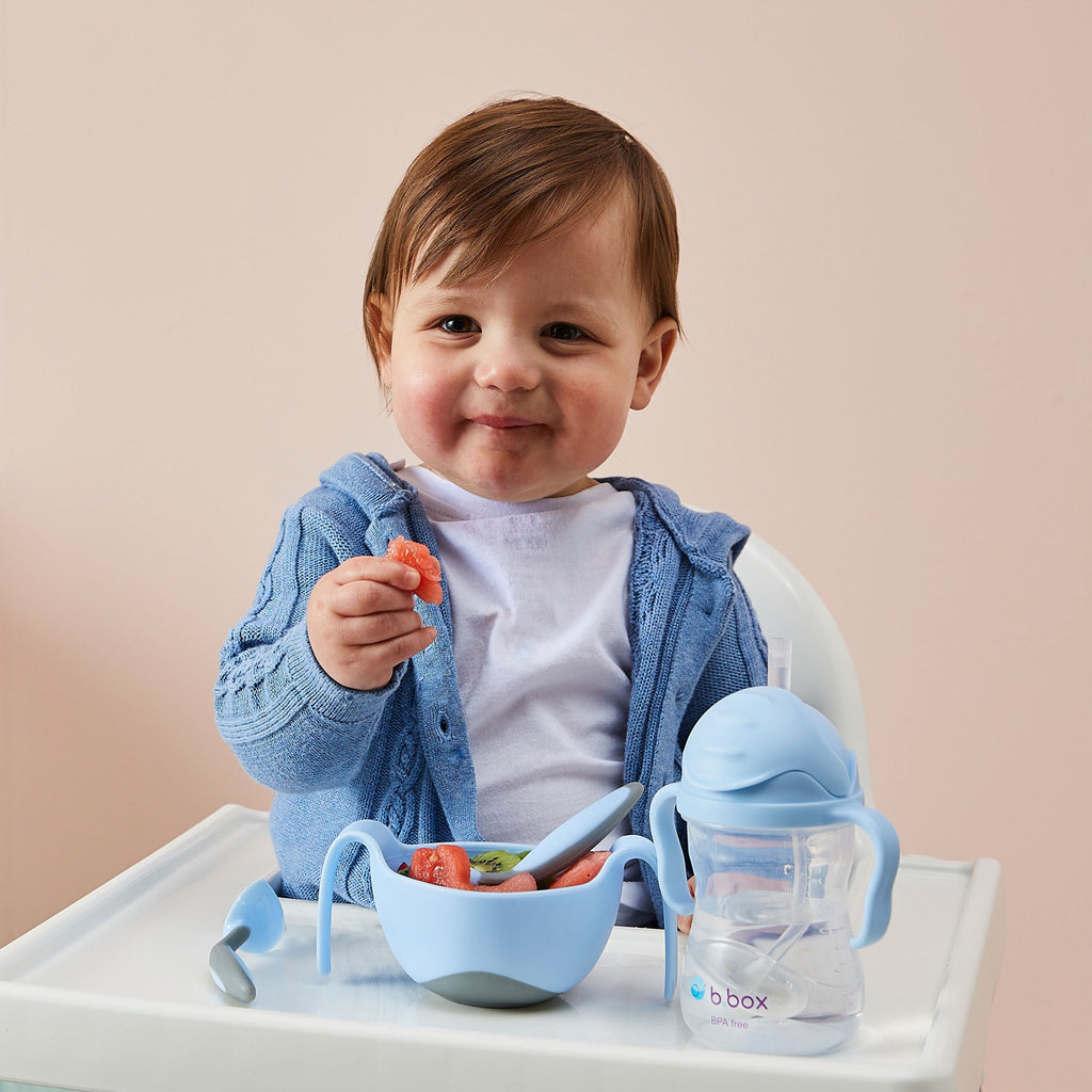 child with gelato sippy cup - bubblegum - b.box for kids