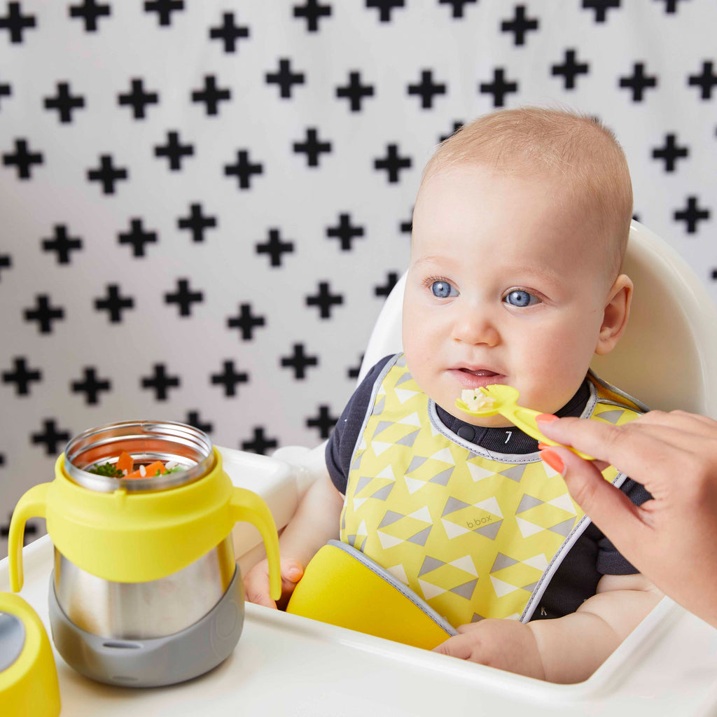 child with insulated food jar - emerald green - b.box for kids